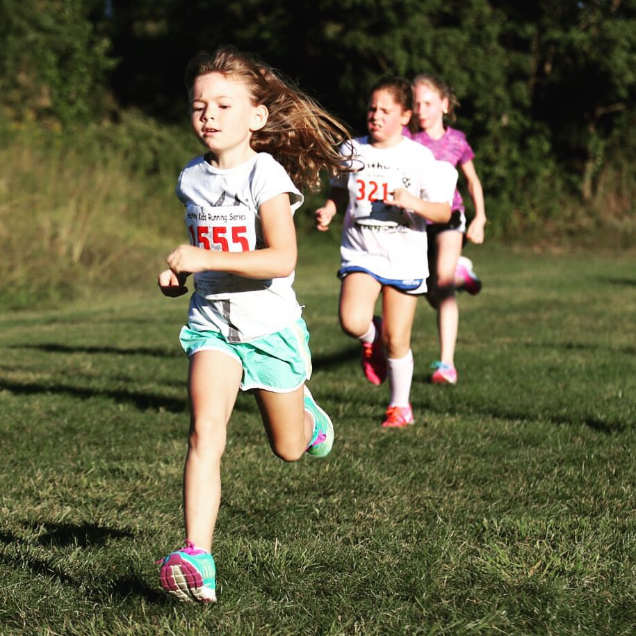 kids cross country shoes